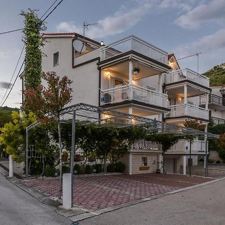 Apartments Luka - Trogir, Marina 150M From The Beach Eksteriør bilde