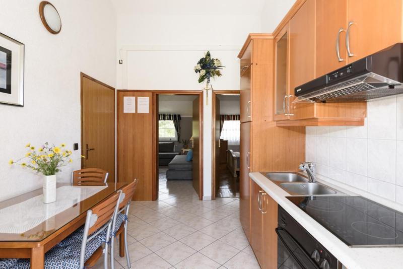 Apartments Luka - Trogir, Marina 150M From The Beach Eksteriør bilde