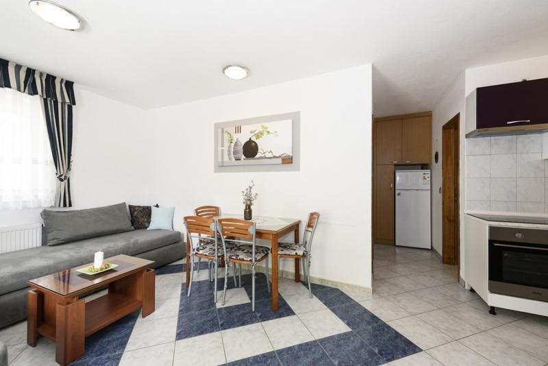 Apartments Luka - Trogir, Marina 150M From The Beach Eksteriør bilde