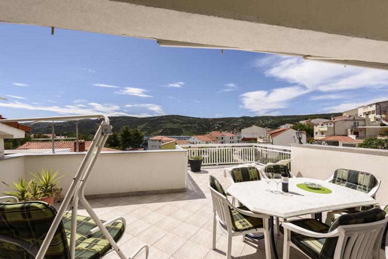 Apartments Luka - Trogir, Marina 150M From The Beach Eksteriør bilde