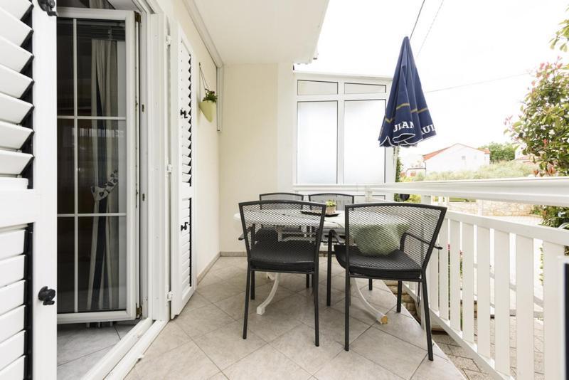 Apartments Luka - Trogir, Marina 150M From The Beach Eksteriør bilde
