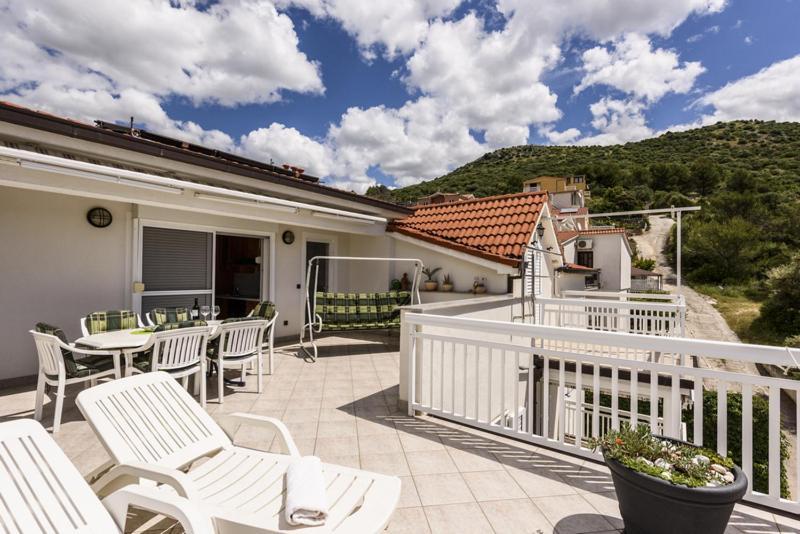 Apartments Luka - Trogir, Marina 150M From The Beach Eksteriør bilde